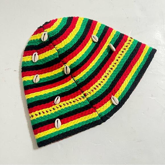 Urban Outfitters Crochet Bucket Hat - Picture 4 of 10